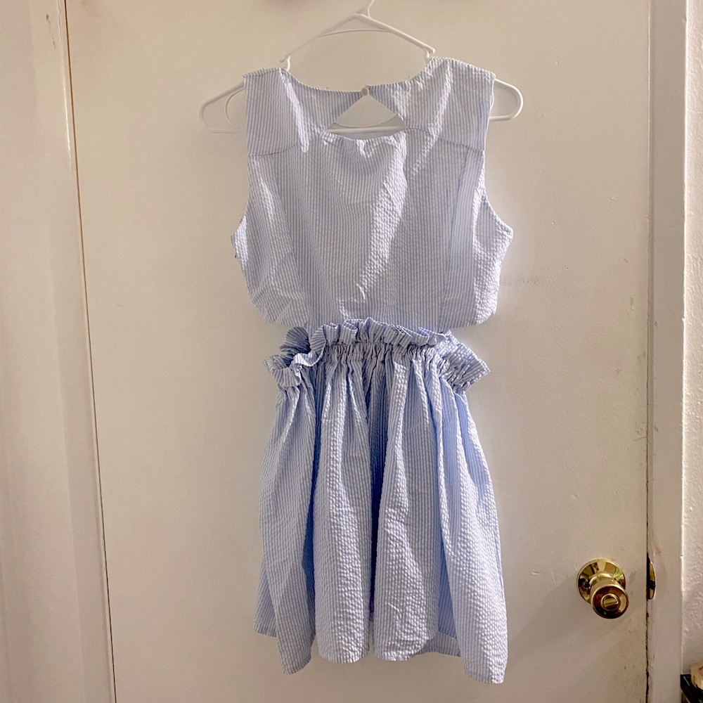 Dress - Picture 2 of 2